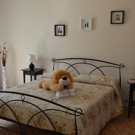 Holiday Home Zia Gina Ρώμη Δωμάτιο φωτογραφία
