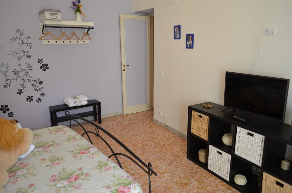 Holiday Home Zia Gina Ρώμη Δωμάτιο φωτογραφία