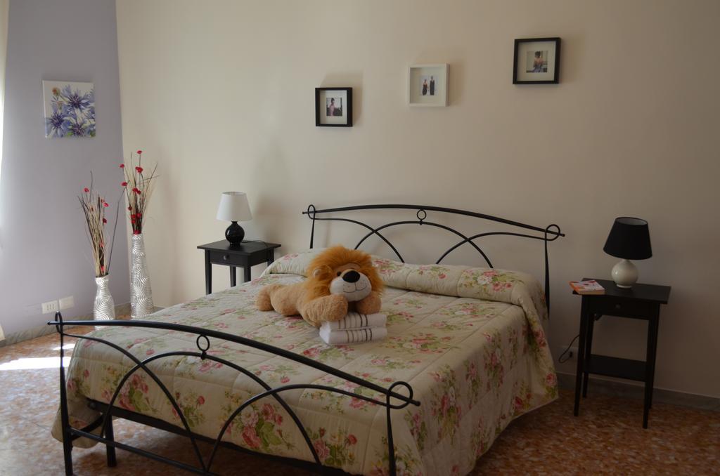 Holiday Home Zia Gina Ρώμη Δωμάτιο φωτογραφία